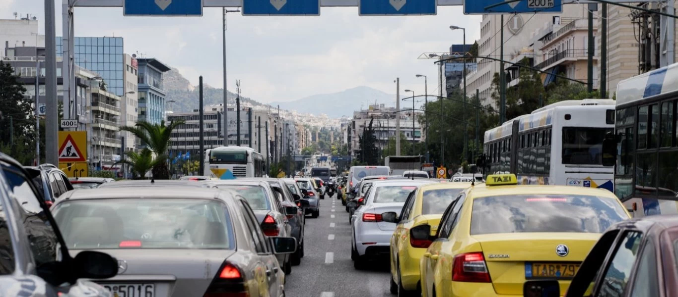 Μποτιλιάρισμα στο ρεύμα της Ποσειδώνος προς Πειραιά - Που αλλού υπάρχει κίνηση (φώτο)